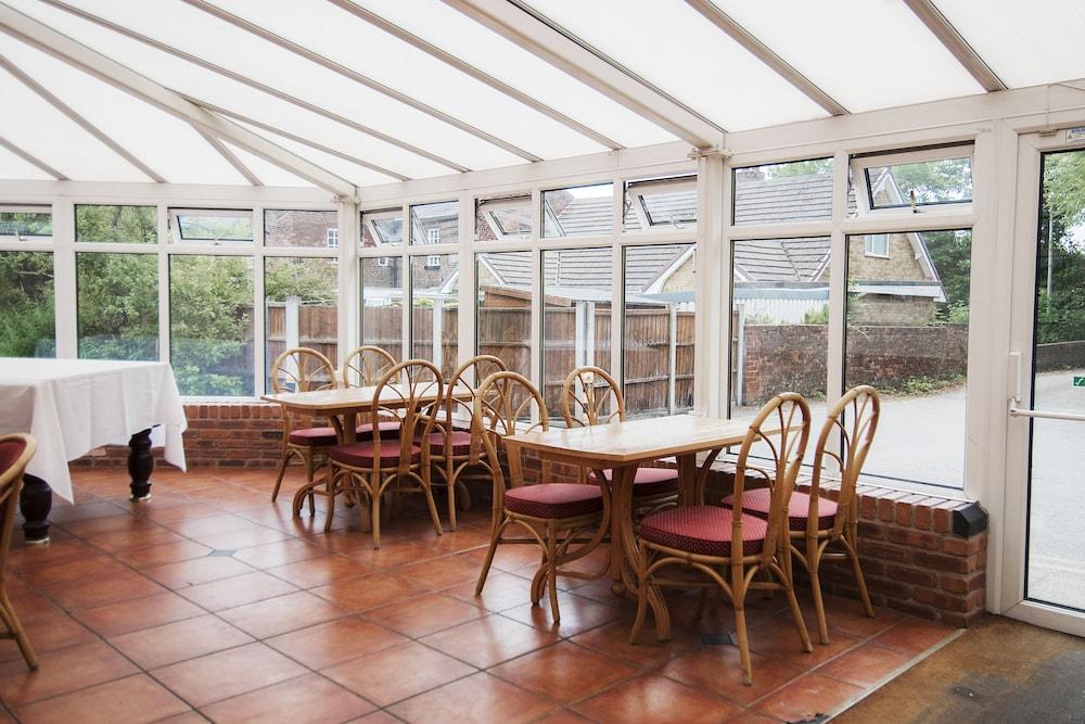 Paddington House Hotel Warrington Esterno foto