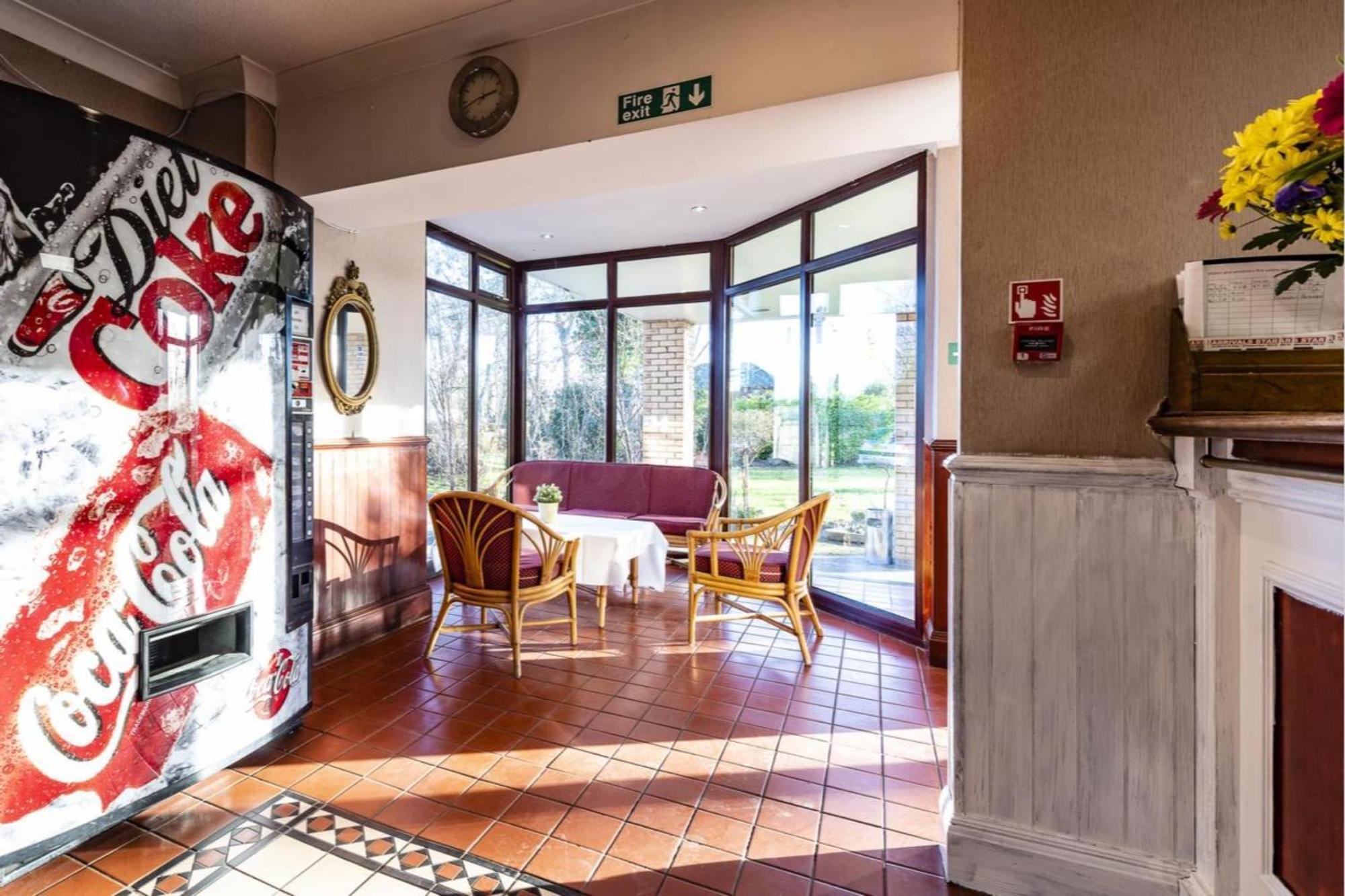 Paddington House Hotel Warrington Esterno foto