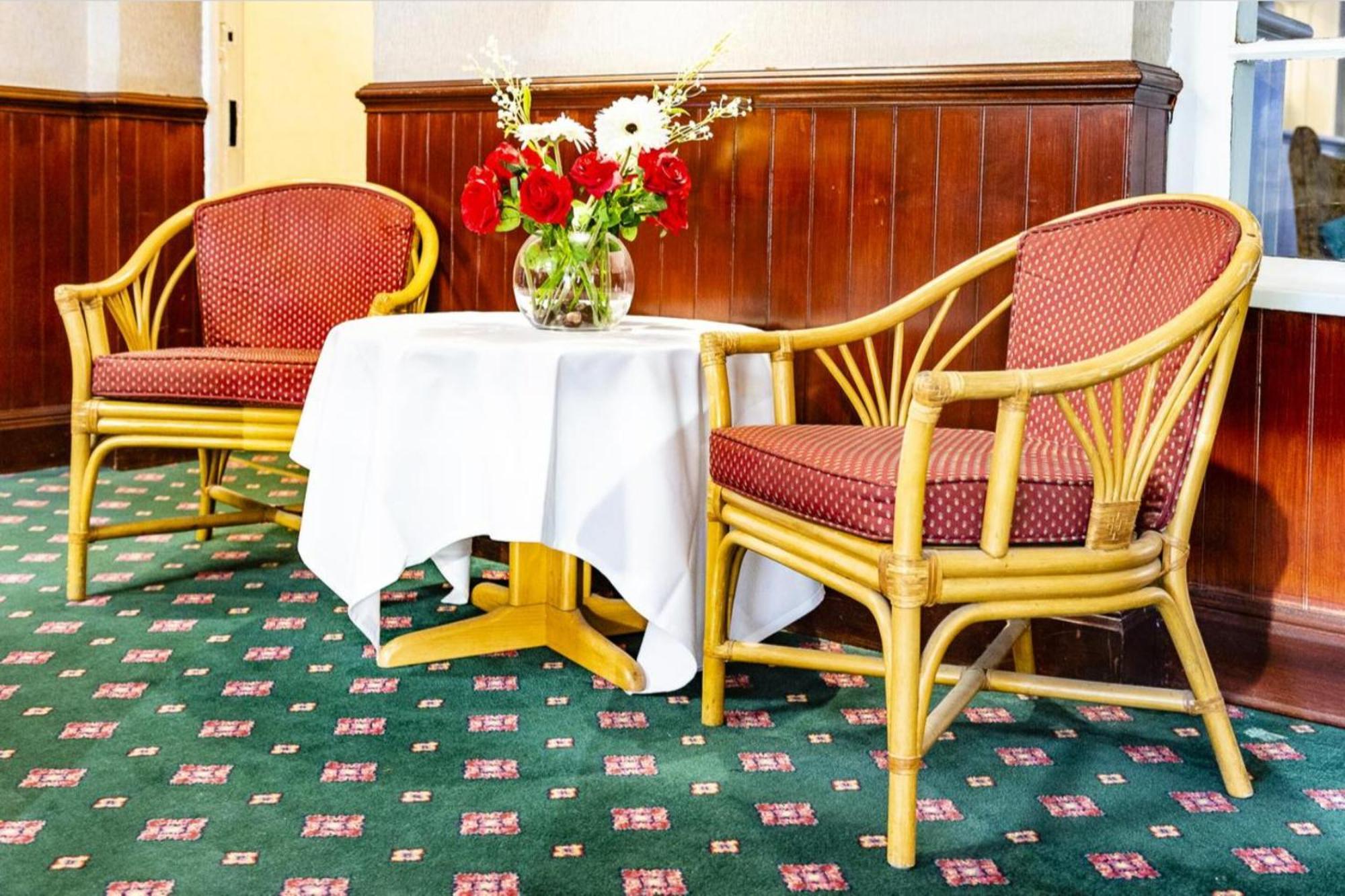 Paddington House Hotel Warrington Esterno foto