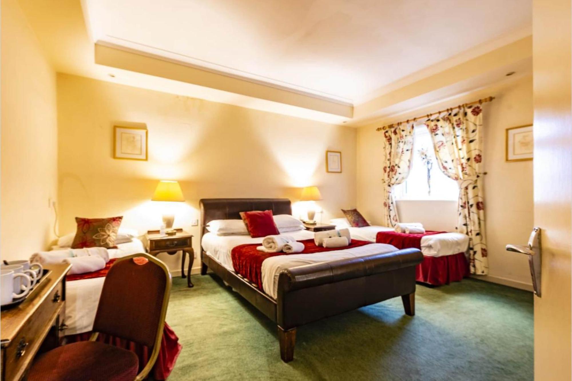 Paddington House Hotel Warrington Esterno foto