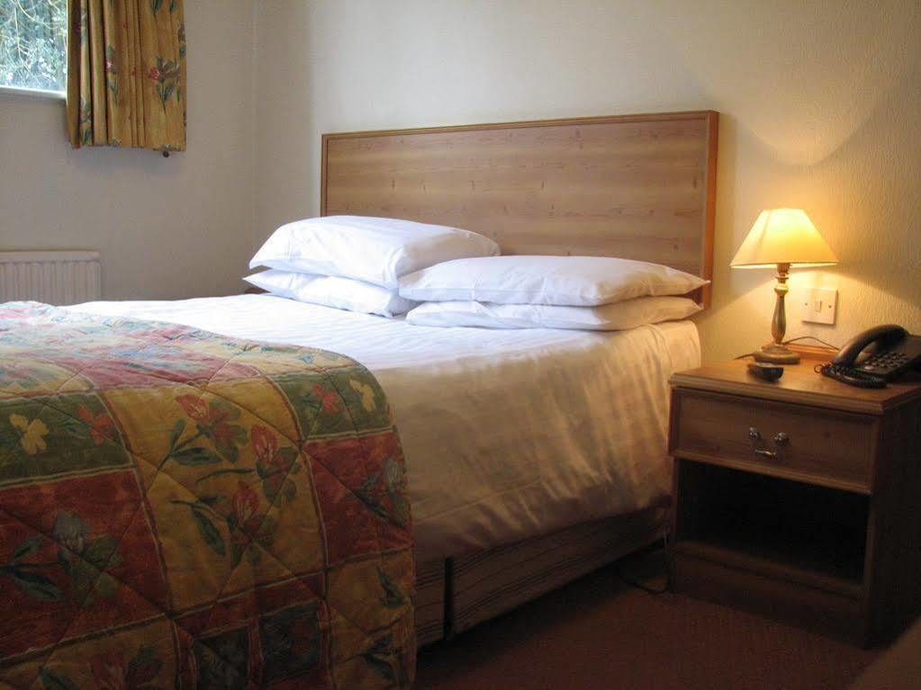 Paddington House Hotel Warrington Esterno foto