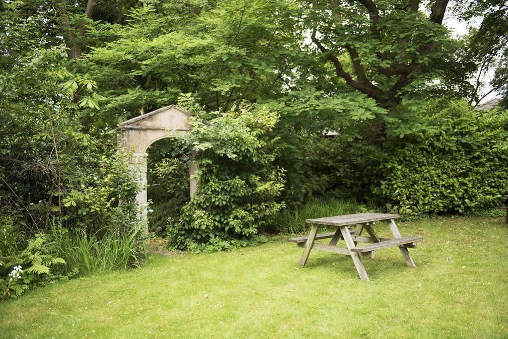 Paddington House Hotel Warrington Esterno foto